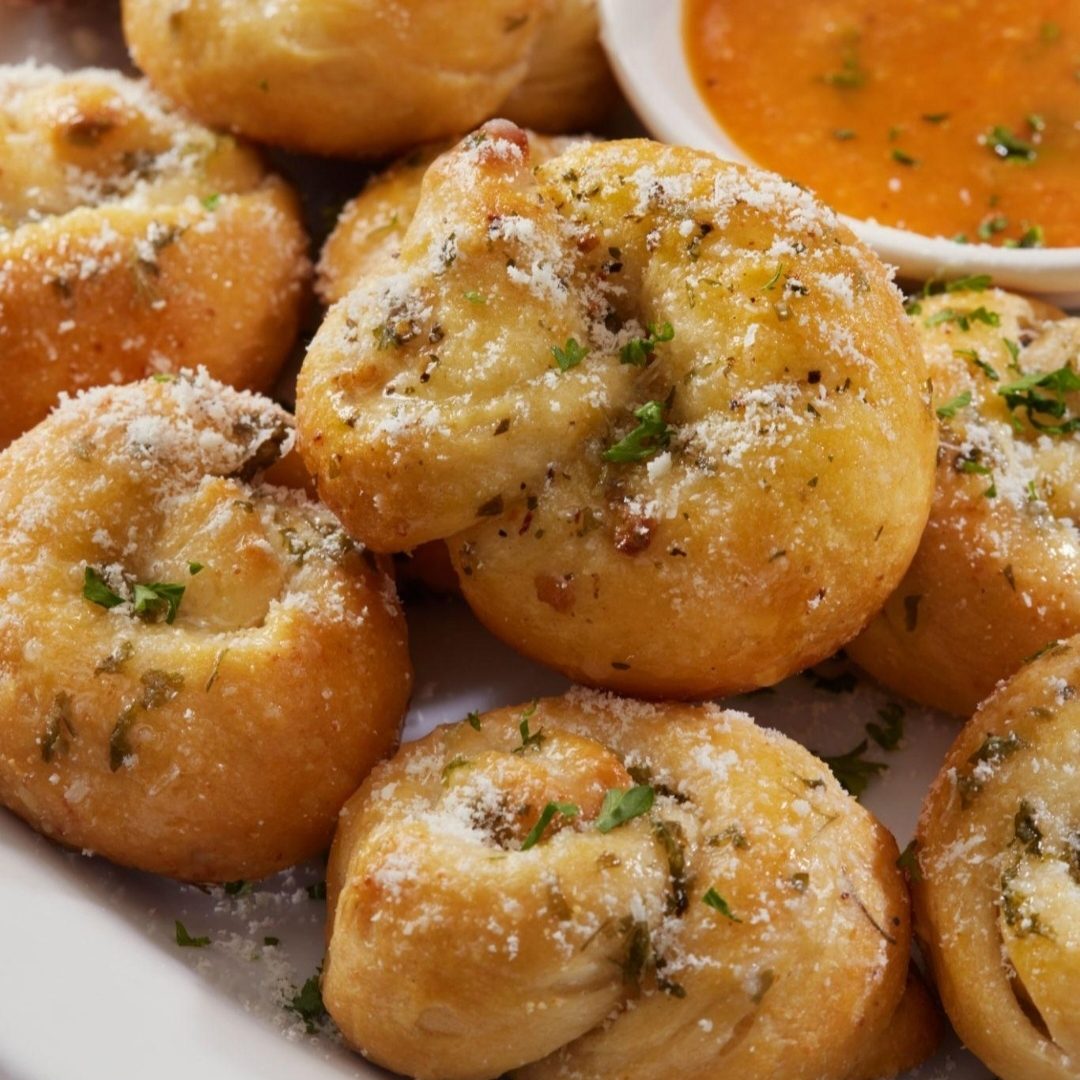 Garlic Knots.