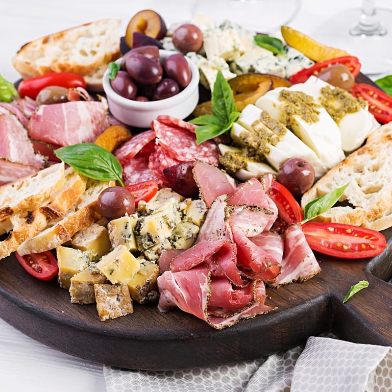 Delicious Antipasto Salad
